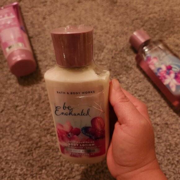 New Be Enchanted Bath & Body Works Body Cream, Lotion & Body Wash Set - Picture 6 of 6